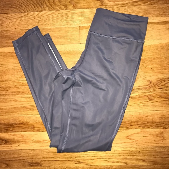 NWOT Victoria’s Sport Leggings - Picture 2 of 4